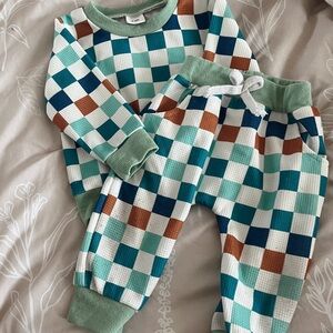 baby 6 m checkered matching set